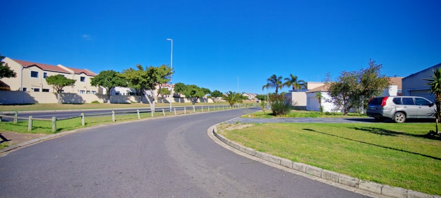 3 Bedroom Property for Sale in Parklands Western Cape